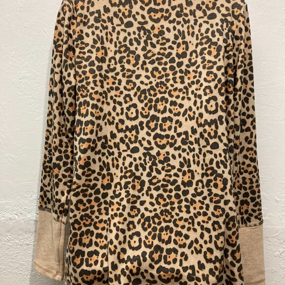 NWT Easel Los Angeles Brown Leopard Sweatshirt Knit Pullover Top Cut out S - Picture 5 of 12